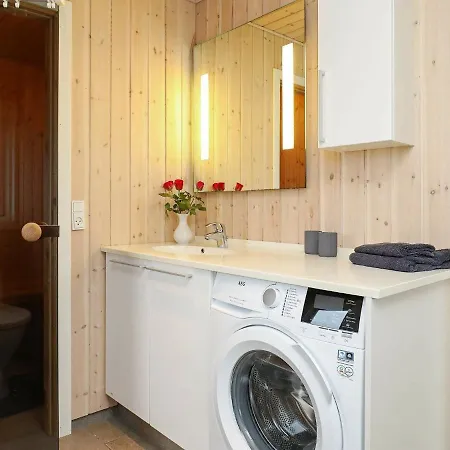 Three-bedroom Holiday In 18 Holiday home *