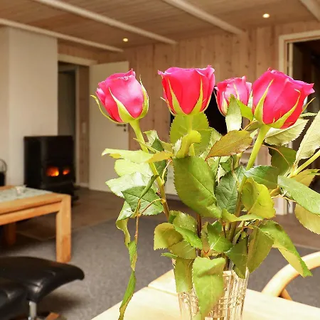Three-bedroom Holiday In 18 Holiday home *